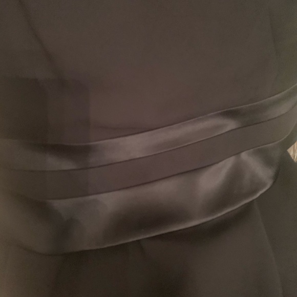 Elegant Jones New York black size 12 dress! 🖤 - Picture 2 of 3